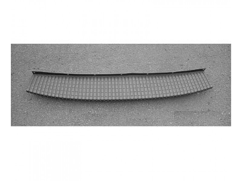 Rear bumper step pad